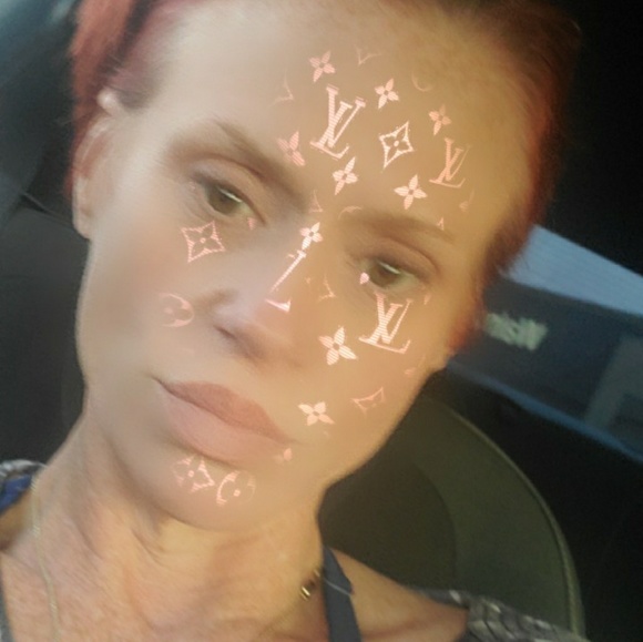 Meet your Posher, Chanda - Picture 1 of 4